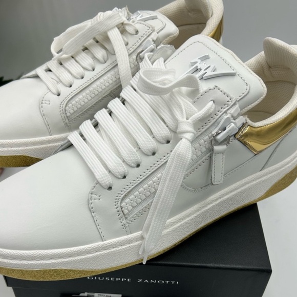 Mens Giuseppe Zanotti GZ 94 low top sneakers Size 44 (11 US)